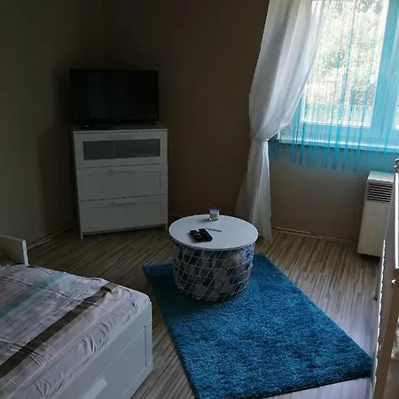Zso-Ze Apartman Tiszafüred Exterior foto